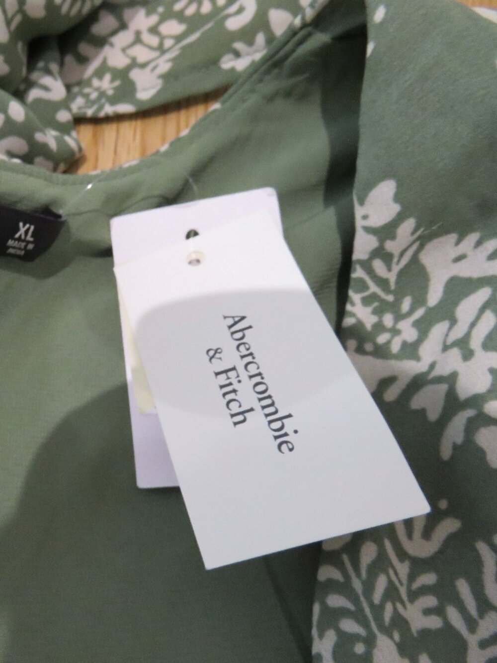 Abercrombie & Fitch Sage Green and Cream Floral Maxi Dress - Picture 16 of 16